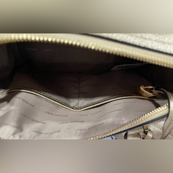 Michael Kors Long Zip-Around Wallet 
Light Gold - Picture 5 of 8